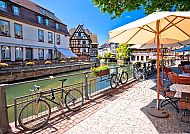 Stadt Straßburg Kanal und historische Architektur in historischen kleinen französischen Viertel